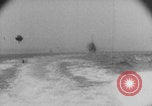 Standbild United States Navy und Armee ankommen Frankreich WWI Frankreich, 1917, aus Sekunde 5 historischem Filmmaterial Videoclip 65675079195