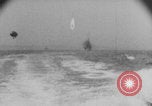 Standbild United States Navy und Armee ankommen Frankreich WWI Frankreich, 1917, aus Sekunde 6 historischem Filmmaterial Videoclip 65675079195