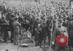 Standbild United States Navy und Armee ankommen Frankreich WWI Frankreich, 1917, aus Sekunde 20 historischem Filmmaterial Videoclip 65675079195