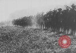 Standbild United States Navy und Armee ankommen Frankreich WWI Frankreich, 1917, aus Sekunde 32 historischem Filmmaterial Videoclip 65675079195