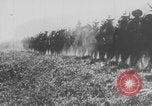 Standbild United States Navy und Armee ankommen Frankreich WWI Frankreich, 1917, aus Sekunde 33 historischem Filmmaterial Videoclip 65675079195