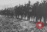 Standbild United States Navy und Armee ankommen Frankreich WWI Frankreich, 1917, aus Sekunde 37 historischem Filmmaterial Videoclip 65675079195