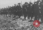 Standbild United States Navy und Armee ankommen Frankreich WWI Frankreich, 1917, aus Sekunde 41 historischem Filmmaterial Videoclip 65675079195