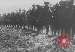 Standbild United States Navy und Armee ankommen Frankreich WWI Frankreich, 1917, aus Sekunde 42 historischem Filmmaterial Videoclip 65675079195