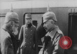 Image Arrivée du train Kaiser Wilhelm II Europe, 1918, de la seconde 13 séquences d'archives historiques vidéo 65675079196