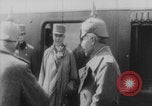 Image Arrivée du train Kaiser Wilhelm II Europe, 1918, de la seconde 29 séquences d'archives historiques vidéo 65675079196
