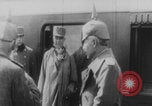 Image Arrivée du train Kaiser Wilhelm II Europe, 1918, de la seconde 30 séquences d'archives historiques vidéo 65675079196