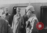 Image Arrivée du train Kaiser Wilhelm II Europe, 1918, de la seconde 33 séquences d'archives historiques vidéo 65675079196