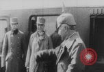 Image Arrivée du train Kaiser Wilhelm II Europe, 1918, de la seconde 34 séquences d'archives historiques vidéo 65675079196