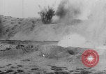 Image Les Allemands chargent la première Guerre mondiale sur le champ de bataille Europe, 1918, de la seconde 14 séquences d'archives historiques vidéo 65675079197