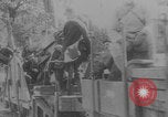 Image Paris taxi taxis transport soldats WWI Paris France, 1914, de la seconde 11 séquences d'archives historiques vidéo 65675079207