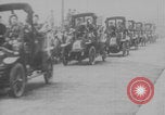 Image Paris taxi taxis transport soldats WWI Paris France, 1914, de la seconde 29 séquences d'archives historiques vidéo 65675079207