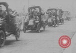 Image Paris taxi taxis transport soldats WWI Paris France, 1914, de la seconde 33 séquences d'archives historiques vidéo 65675079207
