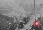 Image Paris taxi taxis transport soldats WWI Paris France, 1914, de la seconde 38 séquences d'archives historiques vidéo 65675079207