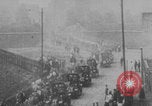 Image Paris taxi taxis transport soldats WWI Paris France, 1914, de la seconde 41 séquences d'archives historiques vidéo 65675079207