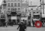 Standbild Paris Karussell Montmartre WWI Paris Frankreich, 1914, aus Sekunde 5 historischem Filmmaterial Videoclip 65675079226