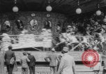 Standbild Paris Karussell Montmartre WWI Paris Frankreich, 1914, aus Sekunde 9 historischem Filmmaterial Videoclip 65675079226