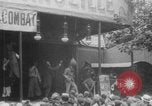 Standbild Paris Karussell Montmartre WWI Paris Frankreich, 1914, aus Sekunde 11 historischem Filmmaterial Videoclip 65675079226