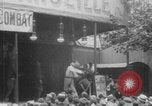 Standbild Paris Karussell Montmartre WWI Paris Frankreich, 1914, aus Sekunde 13 historischem Filmmaterial Videoclip 65675079226