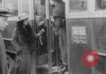 Standbild Paris Karussell Montmartre WWI Paris Frankreich, 1914, aus Sekunde 26 historischem Filmmaterial Videoclip 65675079226