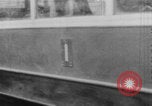 Standbild Paris Karussell Montmartre WWI Paris Frankreich, 1914, aus Sekunde 30 historischem Filmmaterial Videoclip 65675079226