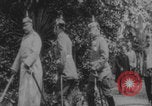 Standbild Kaiser Wilhelm II Mit Offizieren Deutschland, 1914, aus Sekunde 10 historischem Filmmaterial Videoclip 65675079227