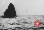 Immagine di SM U-35 U-Boat nave da affondamento Mar Mediterraneo, 1916, secondo 13 filmato di repertorio 65675079229