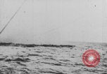 Immagine di SM U-35 U-Boat nave da affondamento Mar Mediterraneo, 1916, secondo 18 filmato di repertorio 65675079229