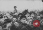 Image La Révolution russe foule Saint-Pétersbourg Russie, 1917, de la seconde 33 séquences d'archives historiques vidéo 65675079238