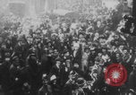 Standbild Waffenstillstandsgedränge United States USA, 1918, aus Sekunde 7 historischem Filmmaterial Videoclip 65675079242