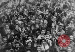 Standbild Waffenstillstandsgedränge United States USA, 1918, aus Sekunde 23 historischem Filmmaterial Videoclip 65675079242