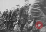 Immagine di Soldati tedeschi catturati Europa, 1917, secondo 7 filmato di repertorio 65675079251