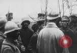 Immagine di Soldati tedeschi catturati Europa, 1917, secondo 16 filmato di repertorio 65675079251