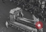 Standbild Parade zum Portland Rose Festival Portland Oregon USA, 1940, aus Sekunde 18 historischem Filmmaterial Videoclip 65675079264