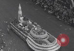 Standbild Parade zum Portland Rose Festival Portland Oregon USA, 1940, aus Sekunde 27 historischem Filmmaterial Videoclip 65675079264