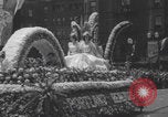 Standbild Parade zum Portland Rose Festival Portland Oregon USA, 1940, aus Sekunde 31 historischem Filmmaterial Videoclip 65675079264