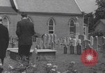 Standbild Zion Lutherische Kirche Denkmal Manheim Manheim Pennsylvania USA, 1940, aus Sekunde 11 historischem Filmmaterial Videoclip 65675079265