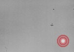 Standbild Deutsche feuern Flak-Artillerie Sizilien Italien, 1943, aus Sekunde 3 historischem Filmmaterial Videoclip 65675079284