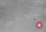 Standbild Deutsche feuern Flak-Artillerie Sizilien Italien, 1943, aus Sekunde 5 historischem Filmmaterial Videoclip 65675079284