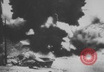 Standbild Deutsche feuern Flak-Artillerie Sizilien Italien, 1943, aus Sekunde 9 historischem Filmmaterial Videoclip 65675079284