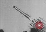 Standbild Deutsche feuern Flak-Artillerie Sizilien Italien, 1943, aus Sekunde 11 historischem Filmmaterial Videoclip 65675079284
