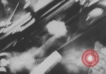 Standbild Deutsche feuern Flak-Artillerie Sizilien Italien, 1943, aus Sekunde 18 historischem Filmmaterial Videoclip 65675079284