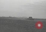 Image Les Canadiens capturent l'aérodrome de Carpiquet France, 1944, de la seconde 37 séquences d'archives historiques vidéo 65675079309