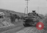 Immagine di L'esercito canadese avanza a Caen Caen Francia, 1944, secondo 6 filmato di repertorio 65675079310