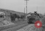 Immagine di L'esercito canadese avanza a Caen Caen Francia, 1944, secondo 7 filmato di repertorio 65675079310