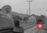 Immagine di L'esercito canadese avanza a Caen Caen Francia, 1944, secondo 9 filmato di repertorio 65675079310