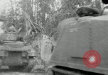 Immagine di L'esercito canadese avanza a Caen Caen Francia, 1944, secondo 17 filmato di repertorio 65675079310