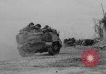 Immagine di L'esercito canadese avanza a Caen Caen Francia, 1944, secondo 20 filmato di repertorio 65675079310