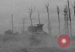 Immagine di L'esercito canadese avanza a Caen Caen Francia, 1944, secondo 23 filmato di repertorio 65675079310