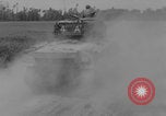 Immagine di L'esercito canadese avanza a Caen Caen Francia, 1944, secondo 24 filmato di repertorio 65675079310